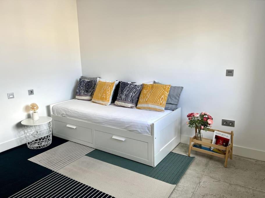Moderno Y Completo Apartamento Frente Al Mar Malaga Luaran gambar